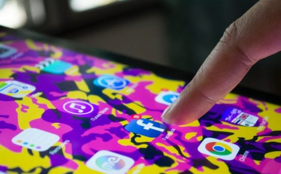 Facebook chat app